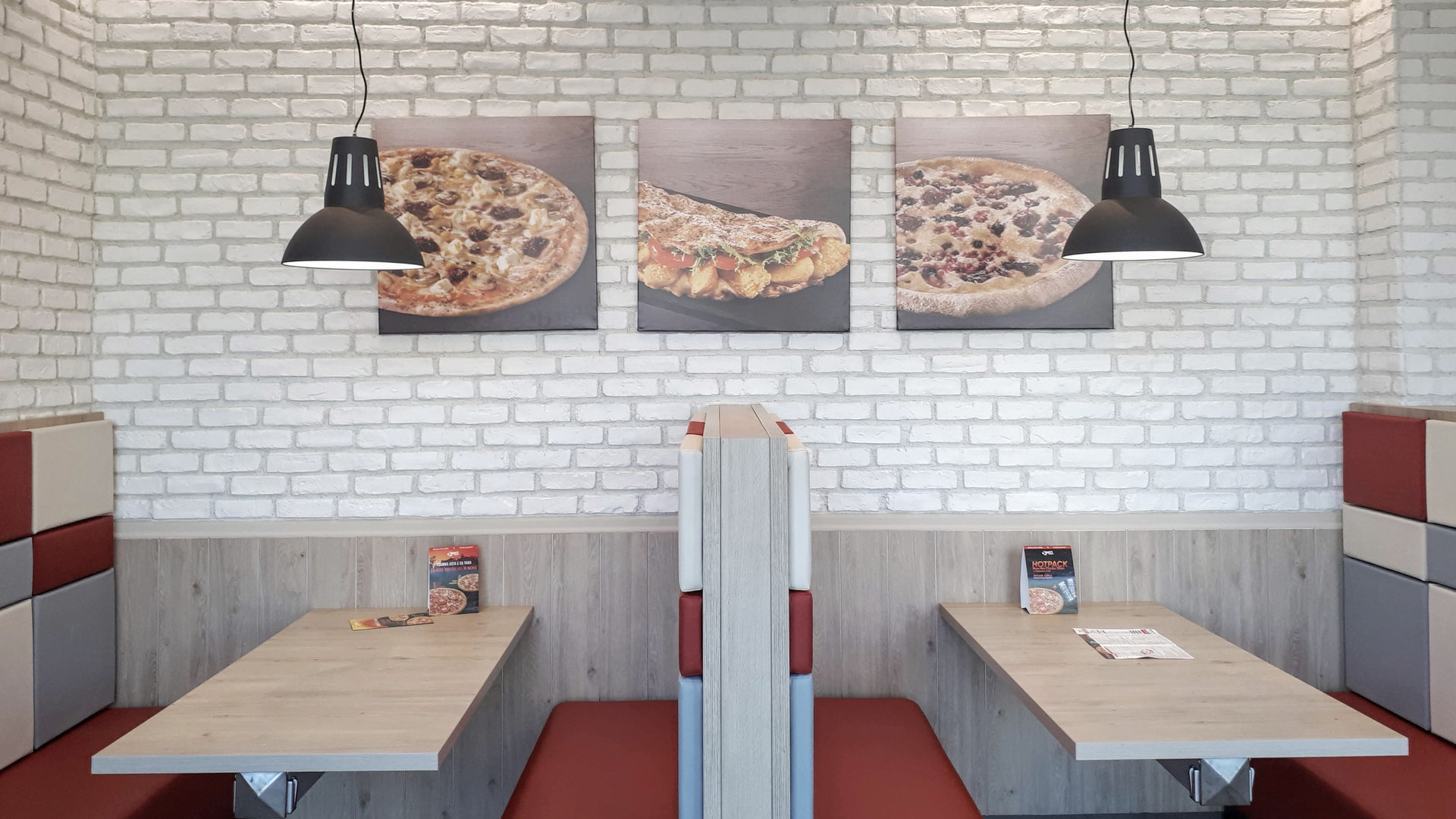 simple Hear from front Interior design - pizza restaurant