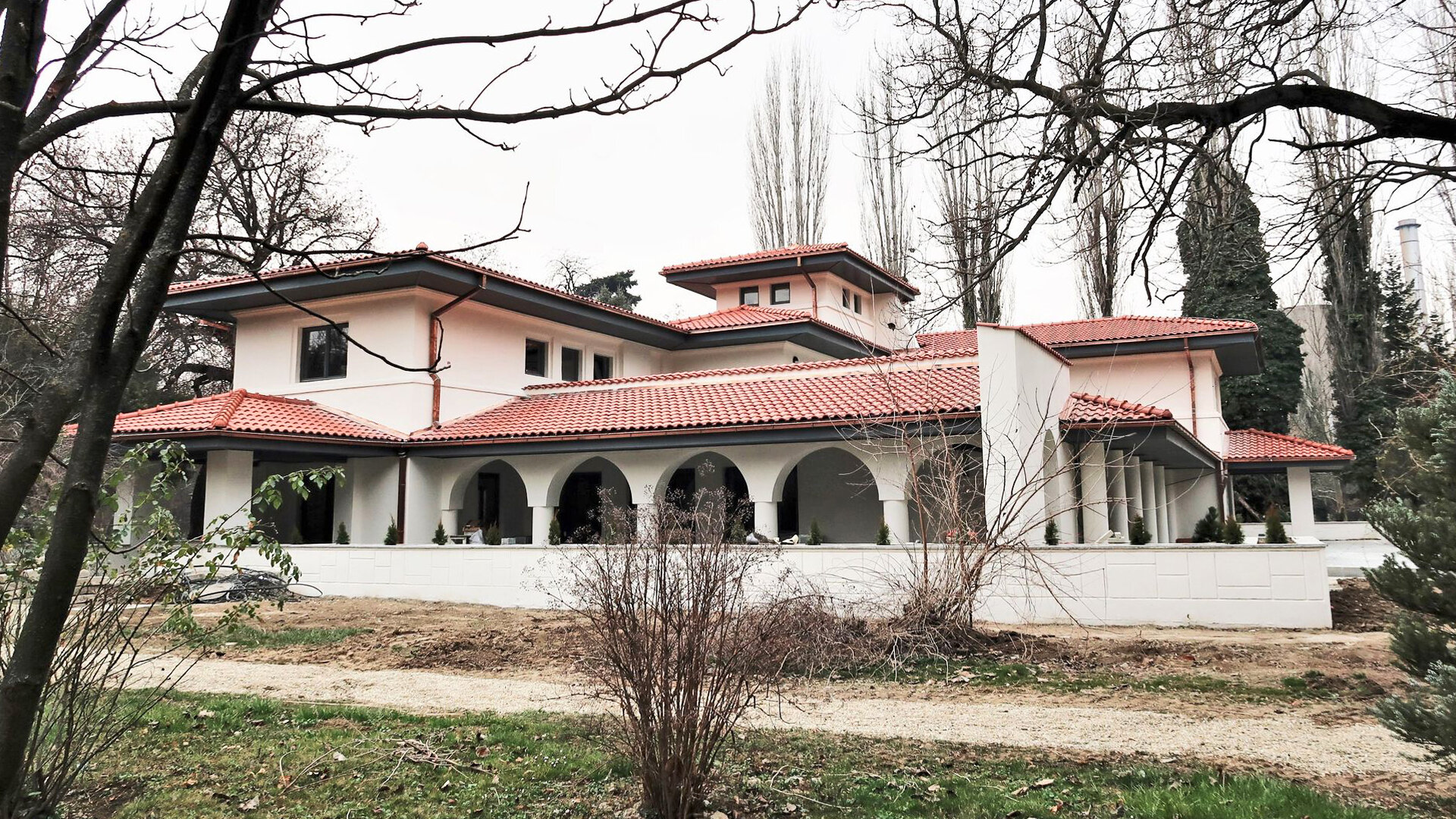 The restoration and the adaptive reuse of the former restaurant in Bucharest Botanical Garden