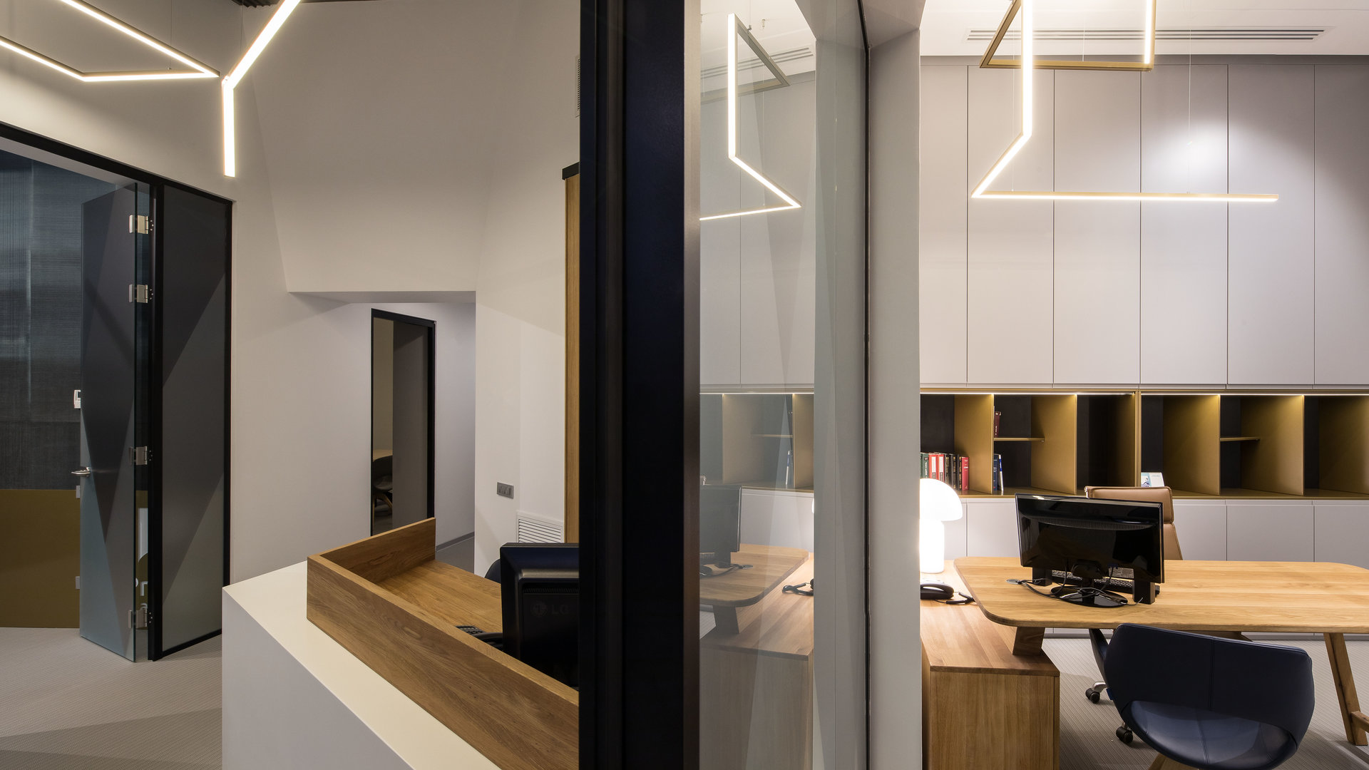 Predoi & Associates Office Design