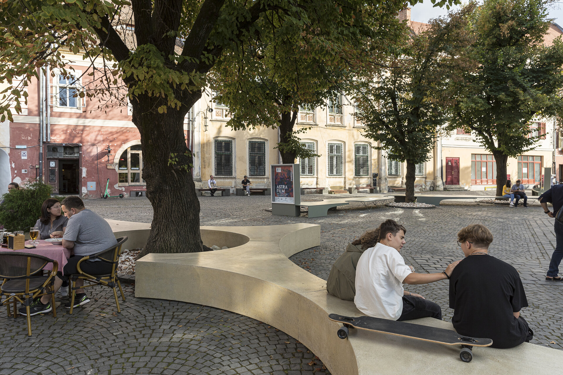 Sibiu (DE: Hermannstadt, HU: Nagyszeben), Romania - evolution of the church  square by Radu Oltean - English translation in comments : r/papertowns