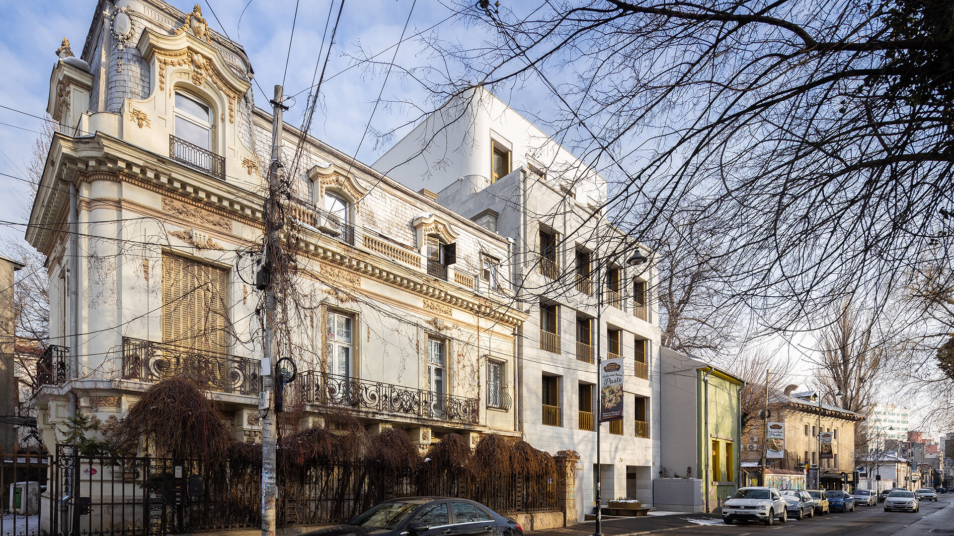 Apartment building on Calderon Street