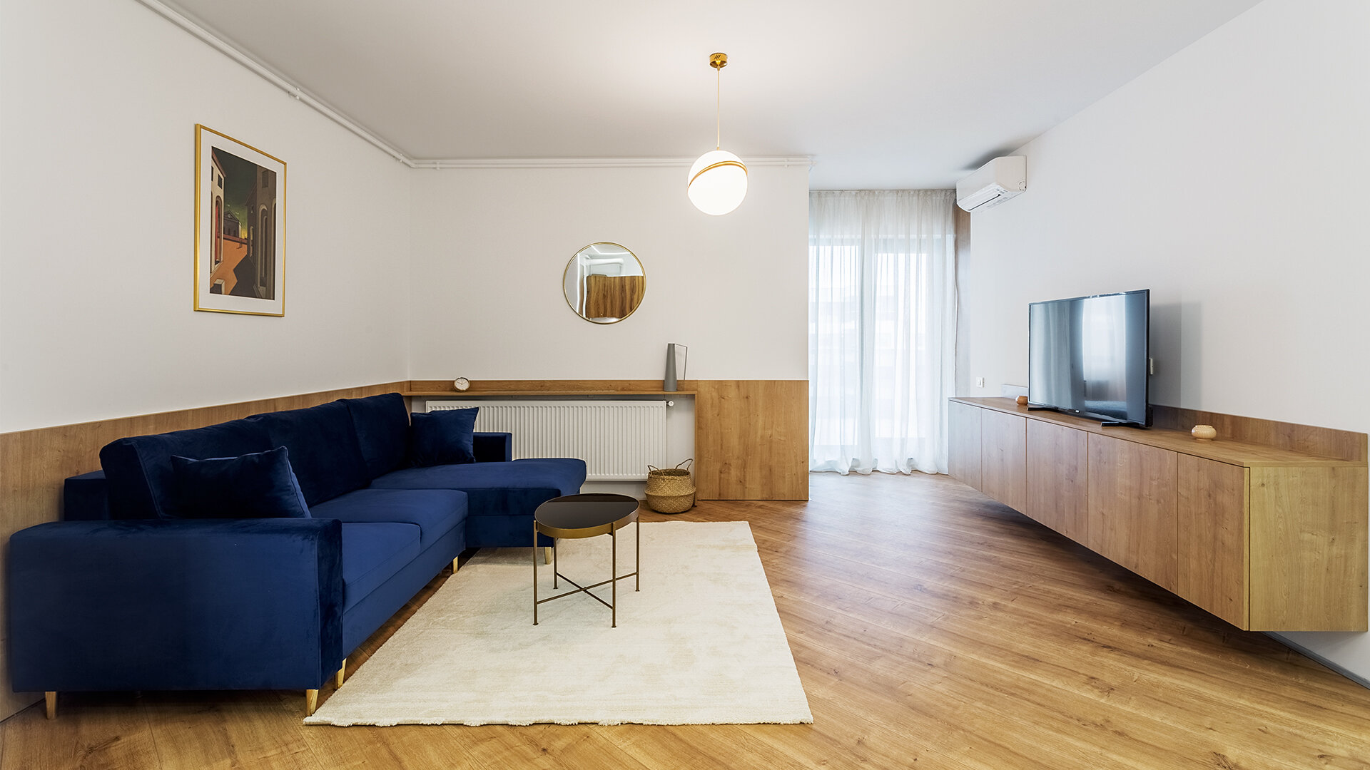 Mid-Century Mood 2. Apartament de închiriat în București