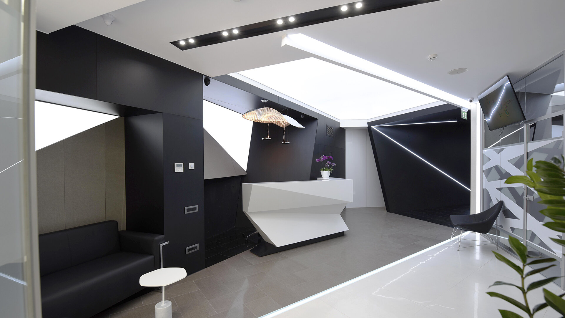 DentalMed Luxury Dental Clinic - Primaverii