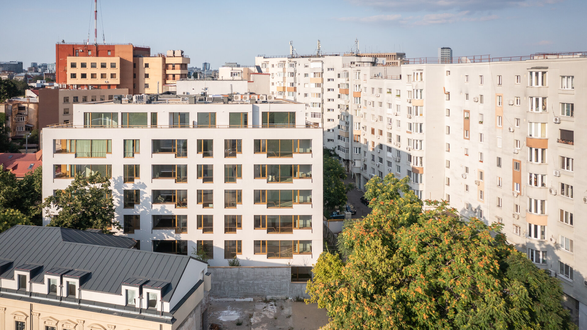 Imobil de apartamente pe strada Virgiliu