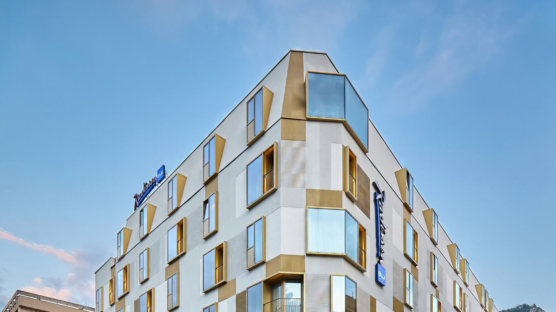 Hotel Radisson Blu Aurum Brașov