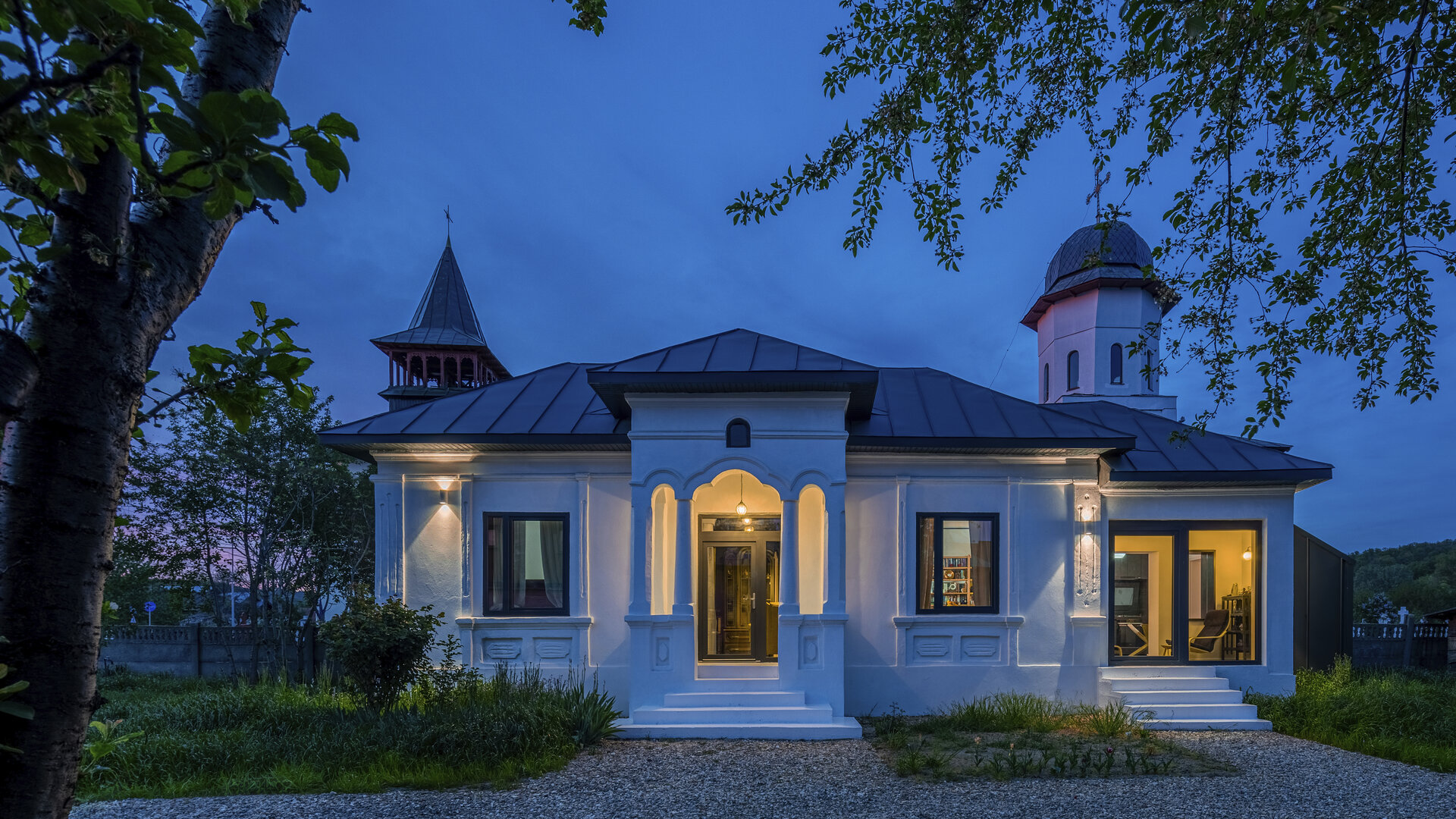 Casa din grădină