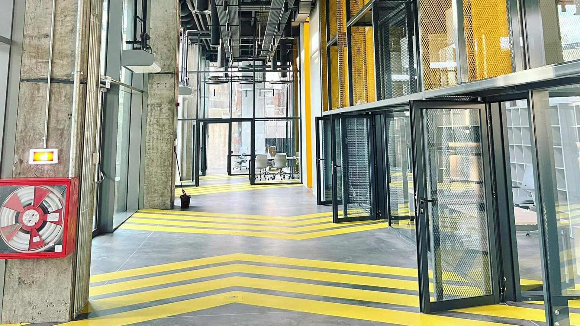 SmartBalance - Showroom and office space