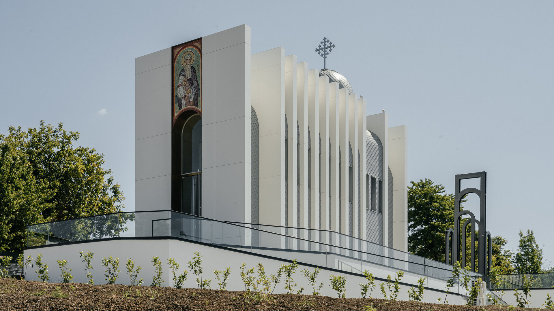 Biserica „Sfântul Cuvios Arsenie cel Mare”